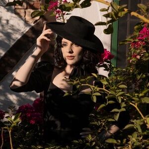 Bolero hat in black la femme en noir micheline pitt vixen